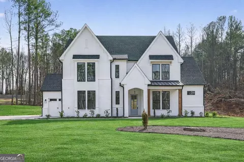 165 Chariot Ct, Jefferson, GA 30549