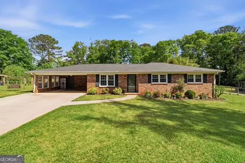 915 Pine Mnr, Marietta, GA 30066