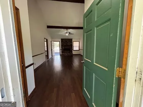 2346 Eastgate Dr, Snellville, GA 30078