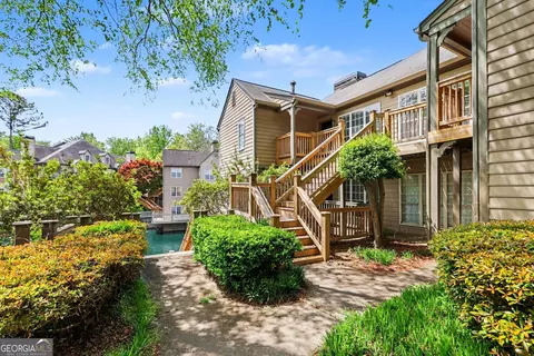702 Mill Pond Dr SE, Smyrna, GA 30082