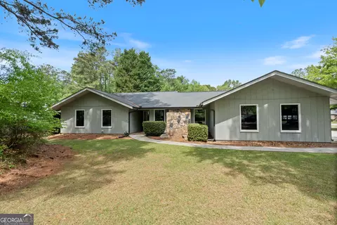 200 Swanson Rdg, Peachtree City, GA 30269