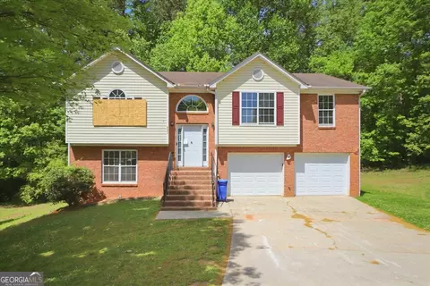 6052 Arbor Links Rd, Lithonia, GA 30058