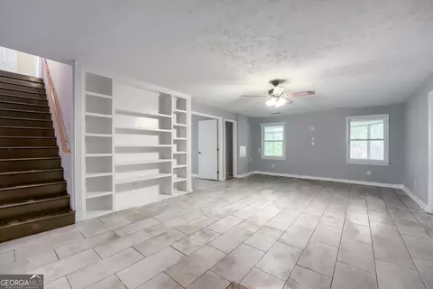 Living - 2128 Cluster Ln, Grayson, GA 30017 photo 4 of 4
