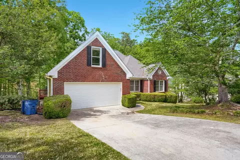 Exterior - 2128 Cluster Ln, Grayson, GA 30017 photo 2 of 5