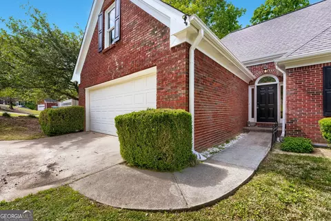 2128 Cluster Ln, Grayson, GA 30017