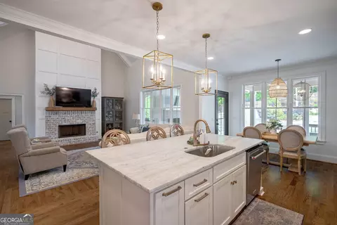 Kitchen - 1488 Boulder Springs Dr, Bishop, GA 30621 photo 4 of 5