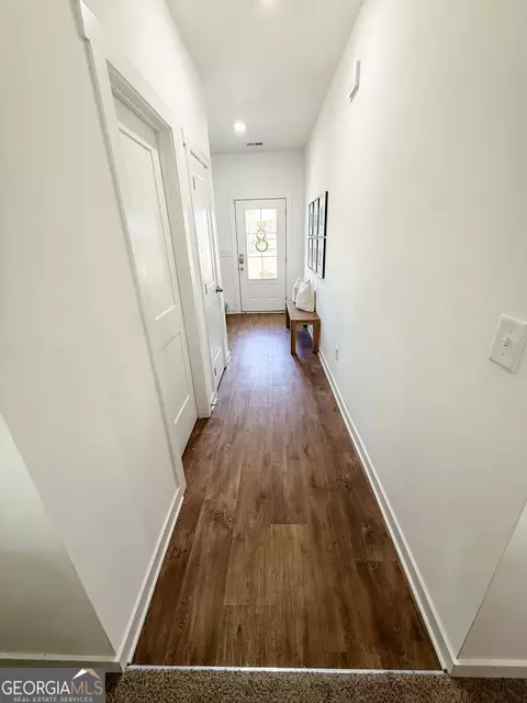 Entry Way - 99 Boulder Dr, Toccoa, GA 30577 photo 2 of 2