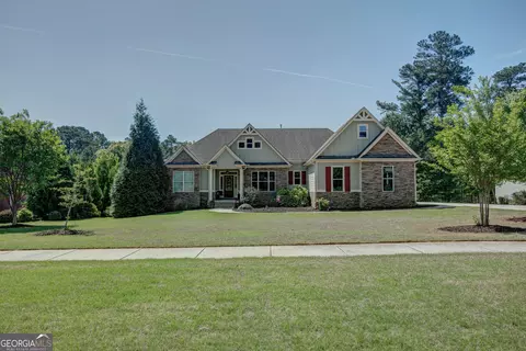 Exterior - 137 Kenmare Row, Tyrone, GA 30290 photo 4 of 14