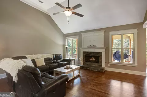 Living - 137 Kenmare Row, Tyrone, GA 30290 photo 3 of 4