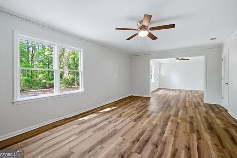 Living - 4599 Rex Rd, Rex, GA 30273 photo 5 of 5