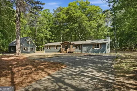 Exterior - 4599 Rex Rd, Rex, GA 30273 photo 4 of 12