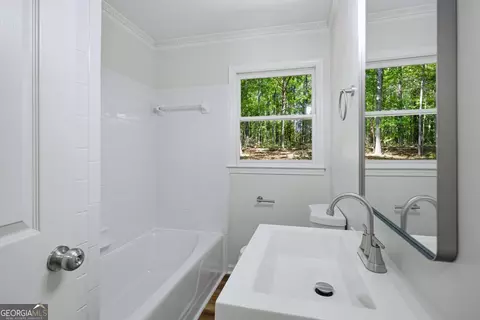 Bath - 4599 Rex Rd, Rex, GA 30273 photo 5 of 5