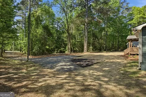 Exterior - 4599 Rex Rd, Rex, GA 30273 photo 11 of 12
