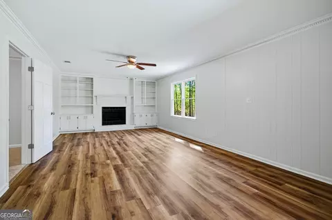 Living - 4599 Rex Rd, Rex, GA 30273 photo 3 of 5