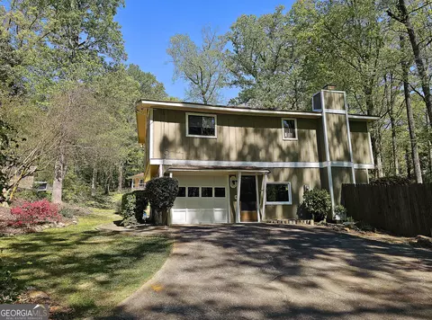 1446 Sartor Cir NW, Lawrenceville, GA 30043