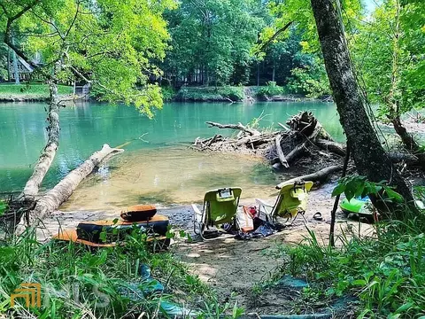 235 Bunratty Ct, Roswell, GA 30076