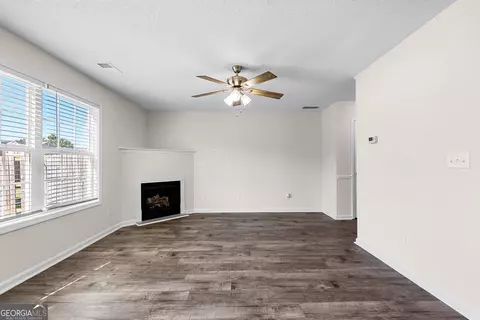 Living - 230 Crestfield Cir, Covington, GA 30016 photo 3 of 6