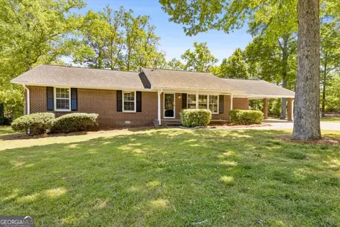 968 Gunter Cir, Lawrenceville, GA 30043