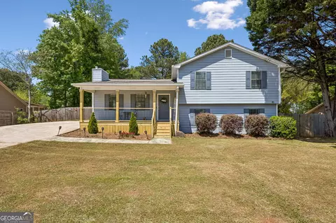 1492 Sir Knights Way, Lawrenceville, GA 30045