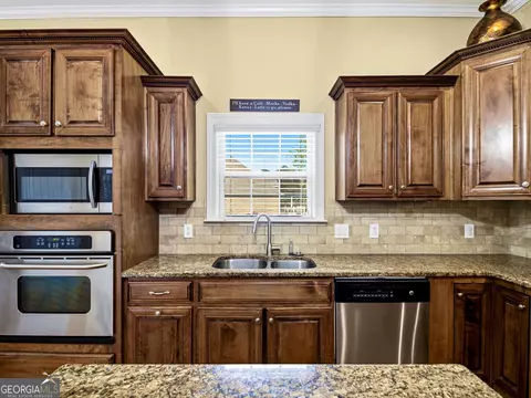 Kitchen - 171 Crystal Lake Blvd, Hampton, GA 30228 photo 4 of 7