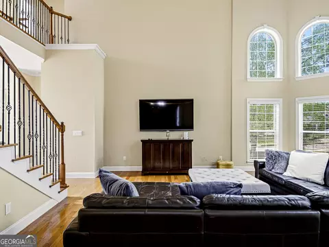 Living - 171 Crystal Lake Blvd, Hampton, GA 30228 photo 4 of 9