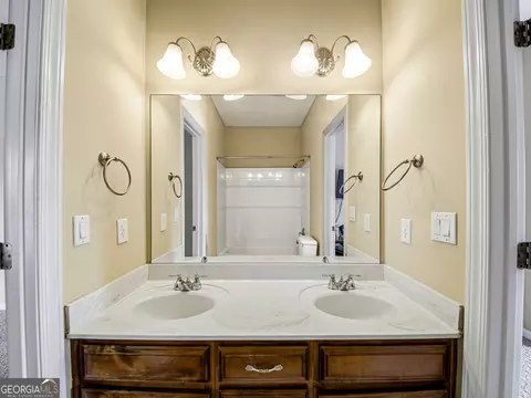 Bath - 171 Crystal Lake Blvd, Hampton, GA 30228 photo 7 of 8