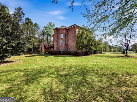 Exterior - 171 Crystal Lake Blvd, Hampton, GA 30228 photo 7 of 11