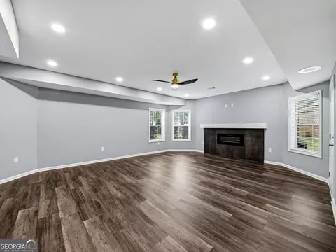 Living - 171 Crystal Lake Blvd, Hampton, GA 30228 photo 8 of 9