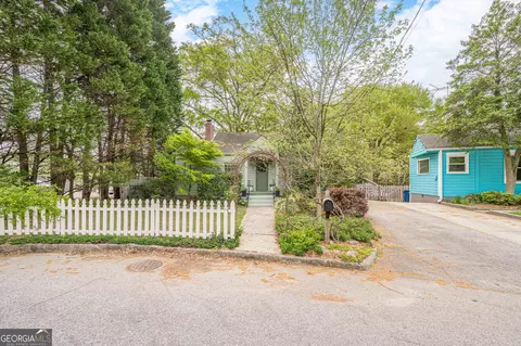 712 Berkeley Ave NW, Atlanta, GA 30318