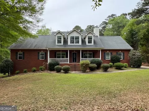 276 Harbour Shores Dr, Jackson, GA 30233