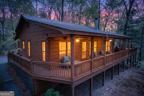 122 N Moreland Dr, Blue Ridge, GA 30513