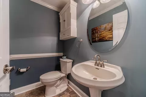Bath - 4415 Locklin Rd, Monroe, GA 30655 photo 5 of 7