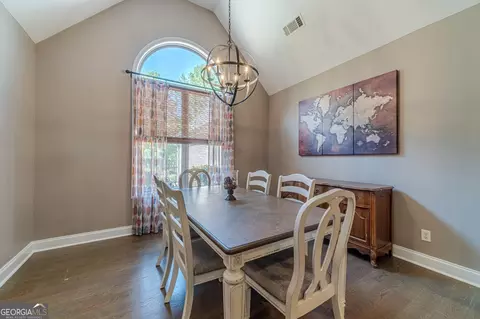 Dining - 4415 Locklin Rd, Monroe, GA 30655 photo 4 of 5