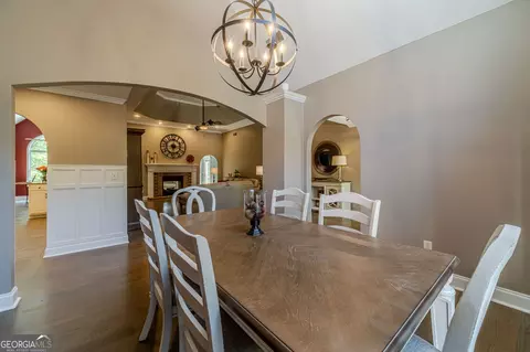 Dining - 4415 Locklin Rd, Monroe, GA 30655 photo 5 of 5