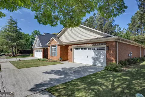 Exterior - 10184 Malcolm Dr, Covington, GA 30014 photo 2 of 6