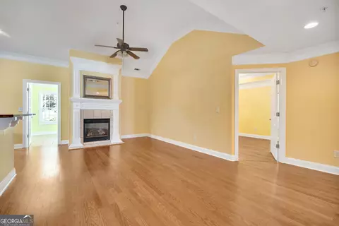 Living - 10184 Malcolm Dr, Covington, GA 30014 photo 2 of 7