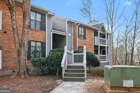 225 Warm Springs Cir, Roswell, GA 30075