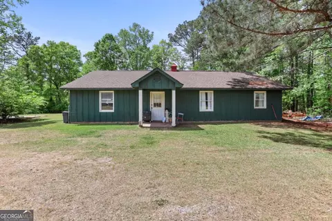 2014 Bradbury Rd # B, Grantville, GA 30220