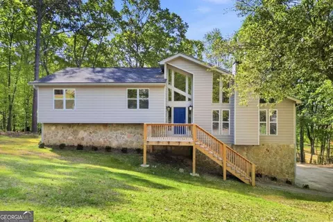 6870 Creekwood Dr, Douglasville, GA 30135