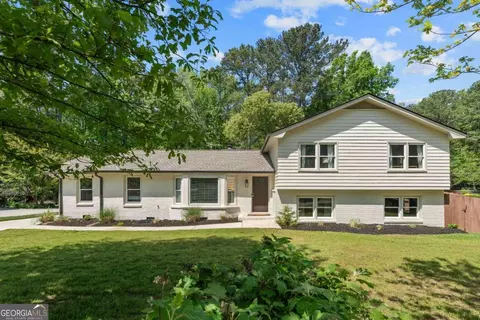 4714 Andalusia Ct, Dunwoody, GA 30360