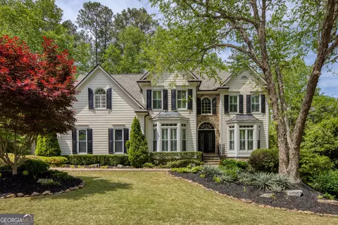 764 Vinings Estates Dr SE, Mableton, GA 30126