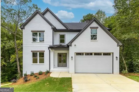 6181 Shoreland Cir, Buford, GA 30518