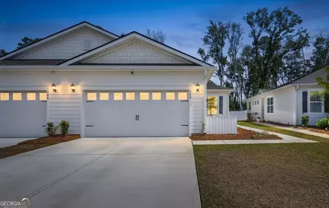 208 Holloway Hl, Pooler, GA 31322