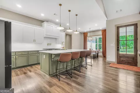 Kitchen - 787 Silver Dollar Rd, Milner, GA 30257 photo 4 of 4