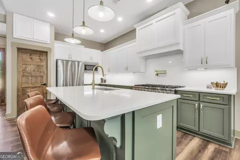 Kitchen - 787 Silver Dollar Rd, Milner, GA 30257 photo 2 of 4