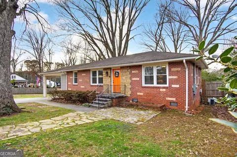 834 Alberson Ct, Decatur, GA 30033