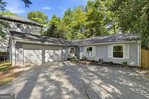 2645 Indian Lake Dr, Marietta, GA 30062