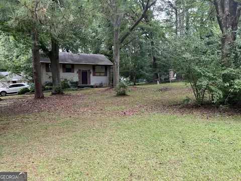 480 Evergreen Dr, Forest Park, GA 30297