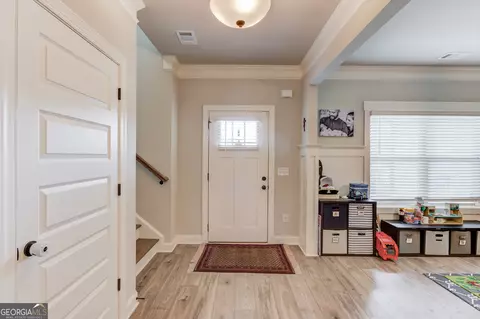 Entry Way - 43 Belmont Ct, Monroe, GA 30655 photo 2 of 7