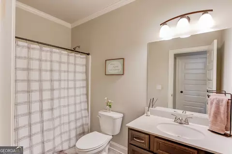 Bath - 43 Belmont Ct, Monroe, GA 30655 photo 1 of 4